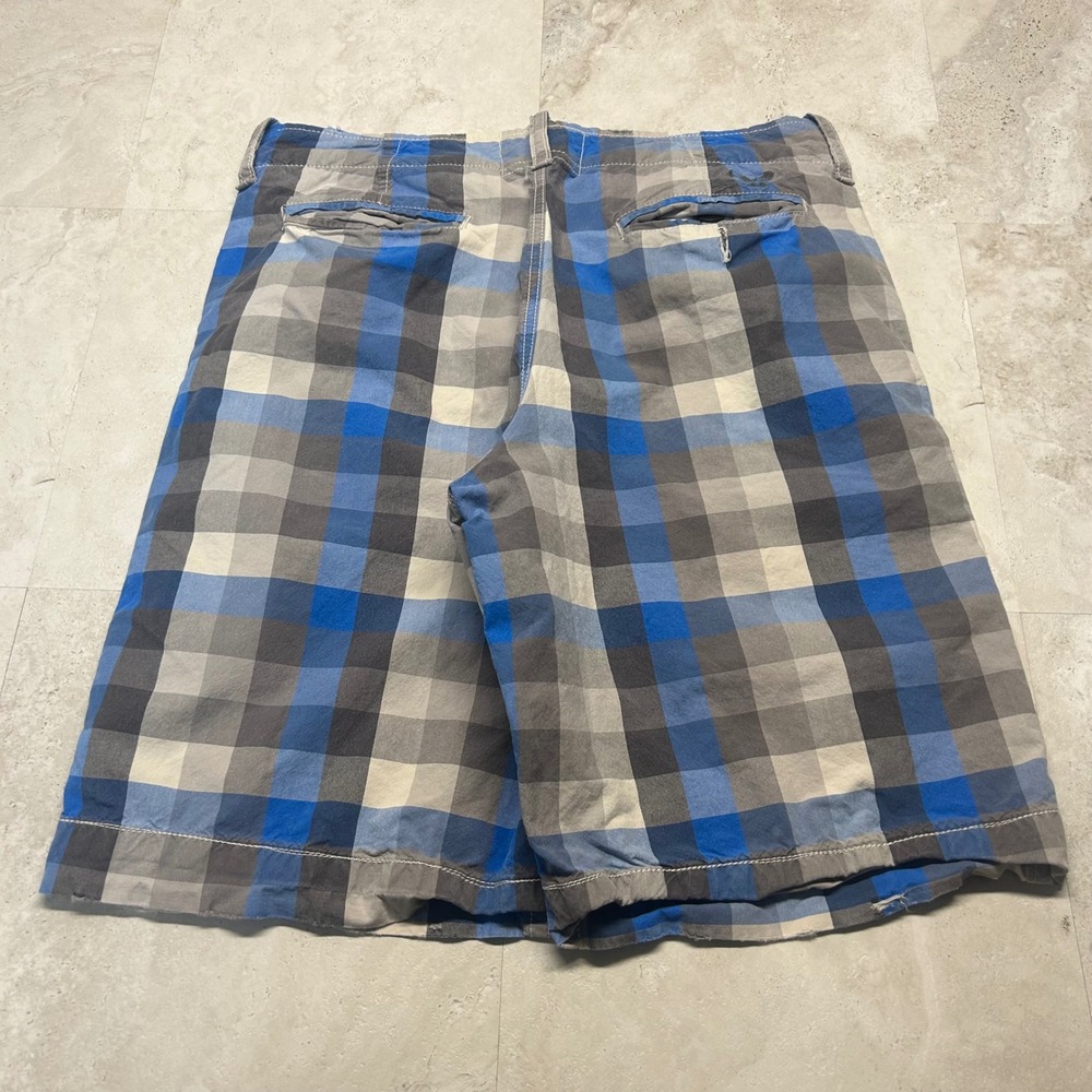 American Eagle Plaid Shorts Blue Grey Mens Size 33 Longer Length Casual Cotton